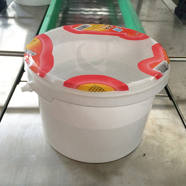 Automatic Large Bucket Heat Sealing Capping Machine